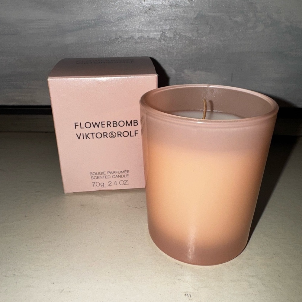 Viktor & Rolf Flowerbomb Scented Candle